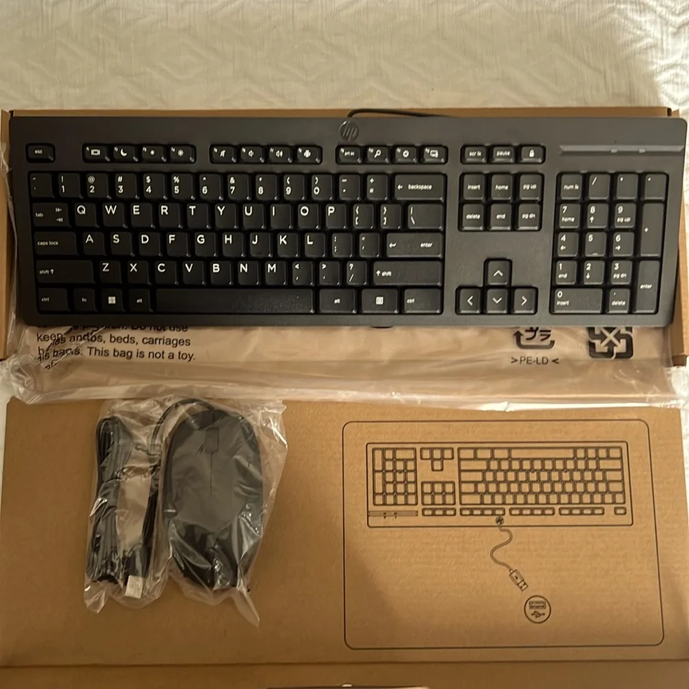 BRAND NEW WIRED HP KEYBOARD & WIRED MOUSE!! STILL IN BOX!!